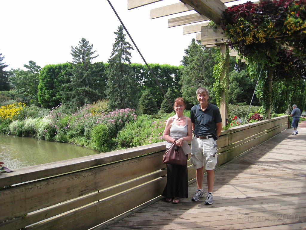 Botanical Gardens 2010 0095.jpg - The Chicago Botanic Gardens. Wear comfortable shoes, and be prepared to enjoy the landscape for a day.